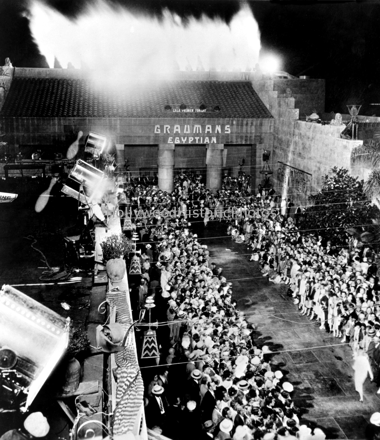 Egyptian Theatre 1926 Opening night and premiere of Don Juan starring John Barrymore 6712 Hollywood Blvd..jpg